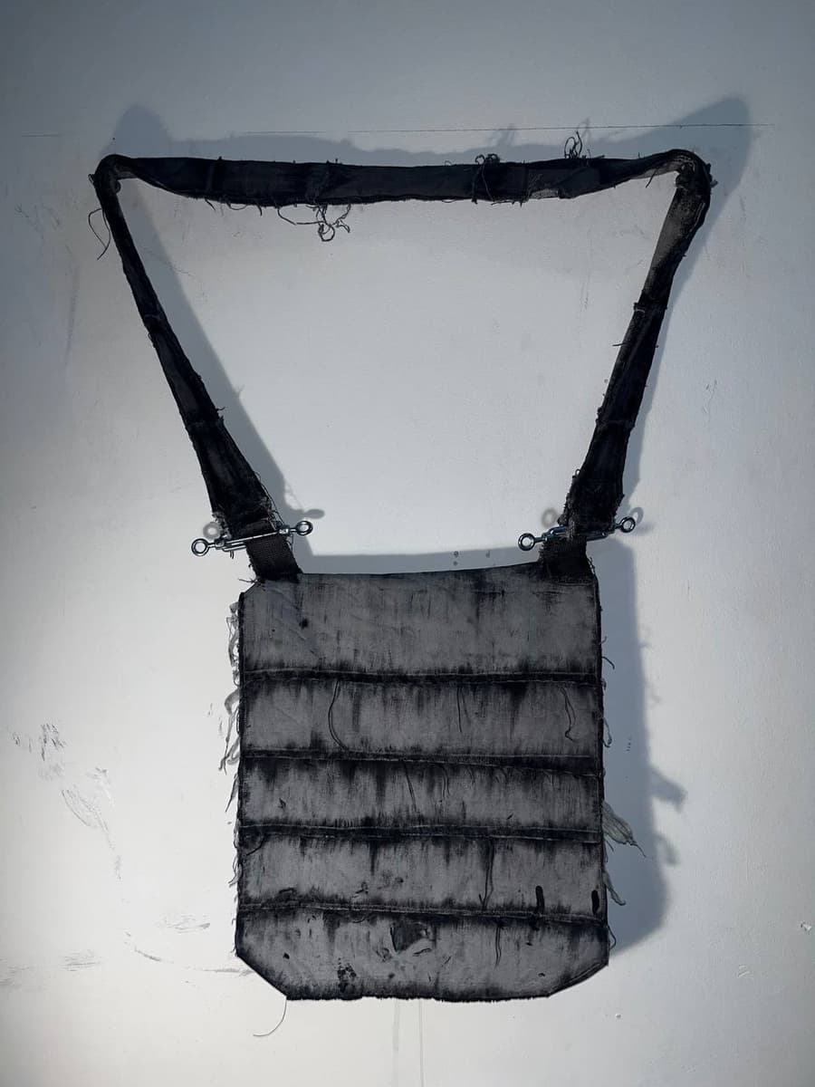 ARMOR SHOULDER-BAG photo 2